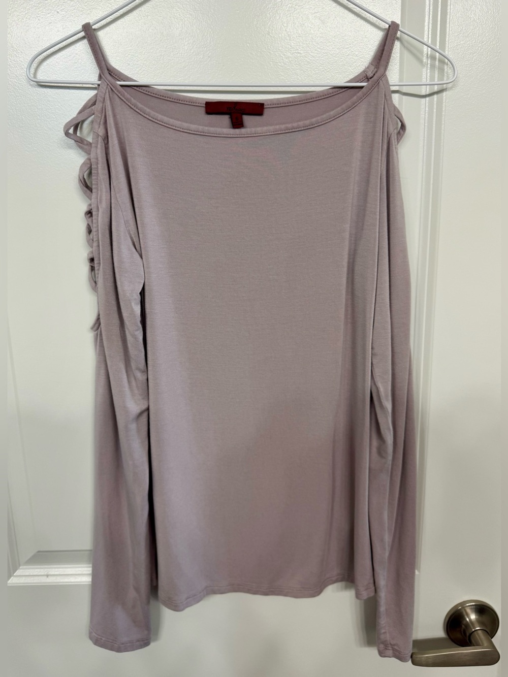 Cold-Shoulder Long Sleeve Top in Dusty Mauve